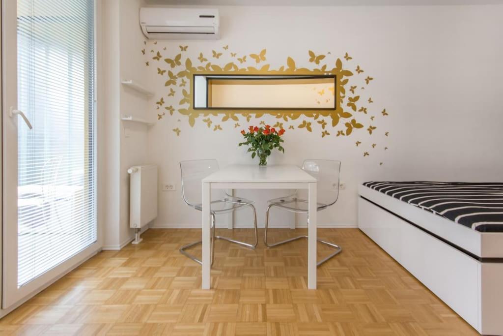Gorgeous Central Flat With Garage Ljubljana Exterior photo